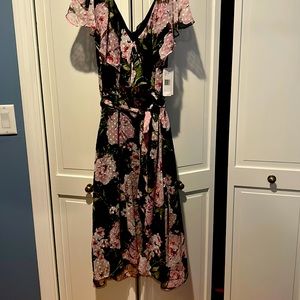 Julia Jordan multicolor floral dress Size 8. NWT